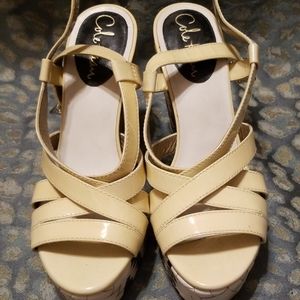 Cole Hann Platform Sandal creme with woven Heel
